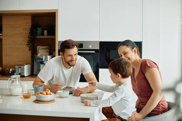 Family-Breakfast